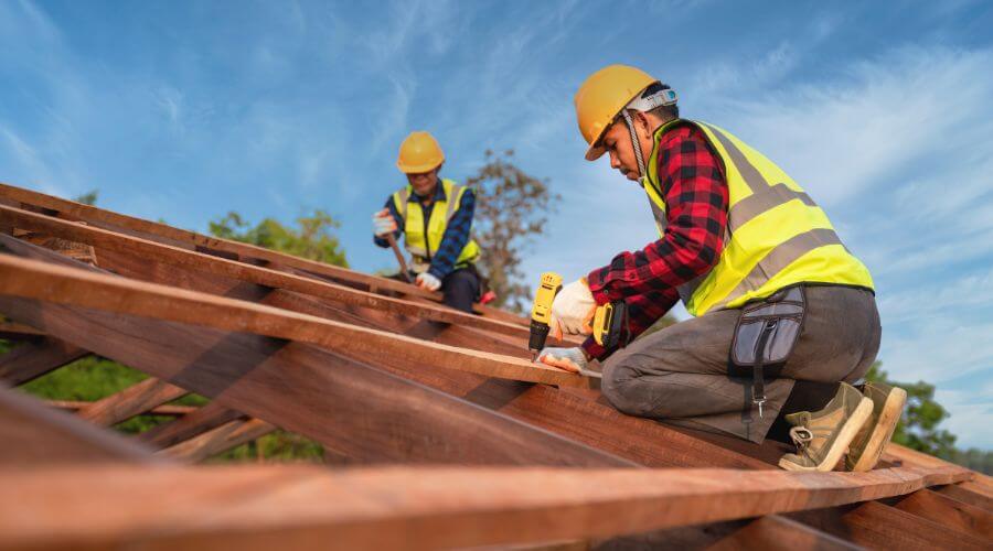 Professional Flat Roofing Installation services in Lohn, TX